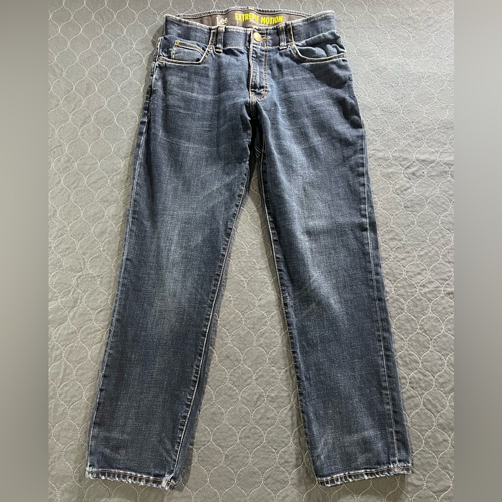 Lee Extreme Motion Straight Leg Men's Jeans